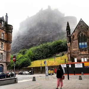 3 Bedrooms Flat In Central Old Town , Grassmarket Heart Of Flat Sleeps 6 , Eh1 Appartement