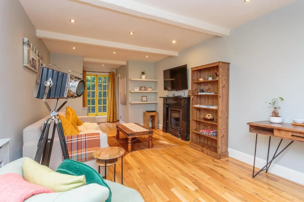 Apartmán Beautiful Hideout In Center Of EDI 0*, Edinburgh
